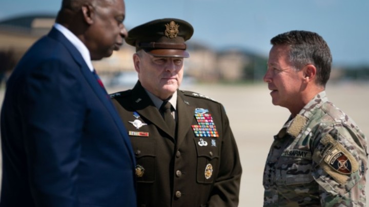 США сознались: Америка снабжает Украину разведданными по Донбассу