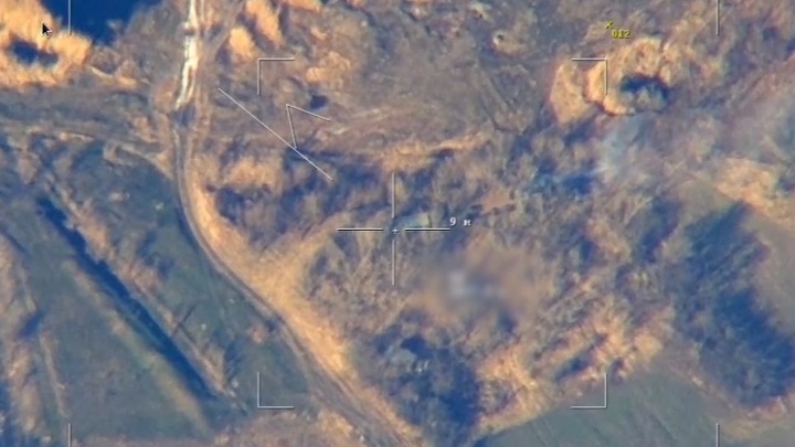 Точно в цель: Минобороны опубликовало видео уничтожения склада ВСУ