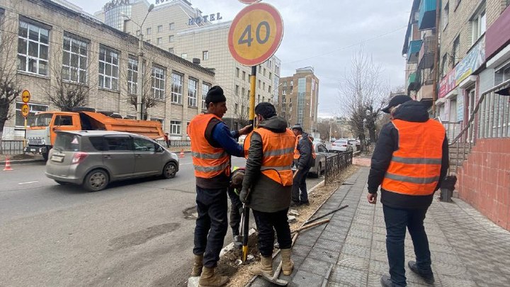 В Чите на Ленинградской начался ремонт, которого улица не видела два десятка лет