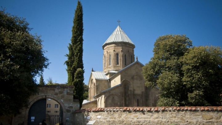 Президент и премьер Грузии разошлись в вопросе о России. Санкции будут?