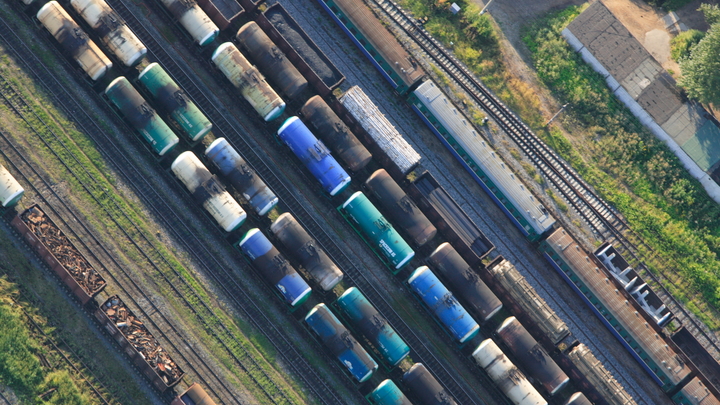 Блокада прорвана: В Калининград прибыл первый поезд с цементом транзитом через Литву