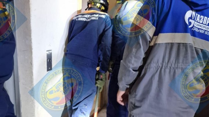 В Южно-Сахалинске эвакуировали 22 человека из-за сильного запаха газа