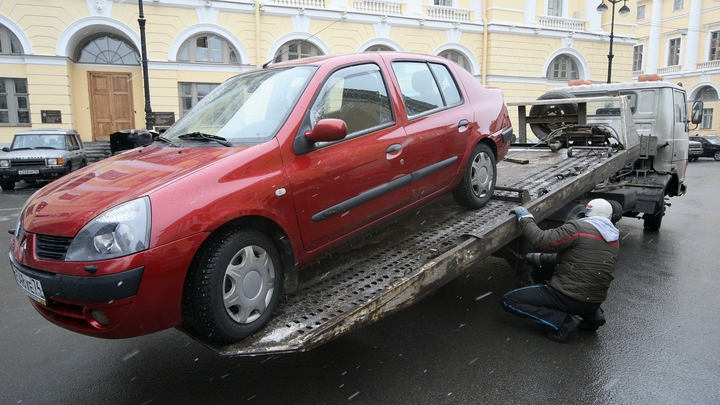 Мэрия назвала ещё пять улиц в Екатеринбурге, где запретят парковку