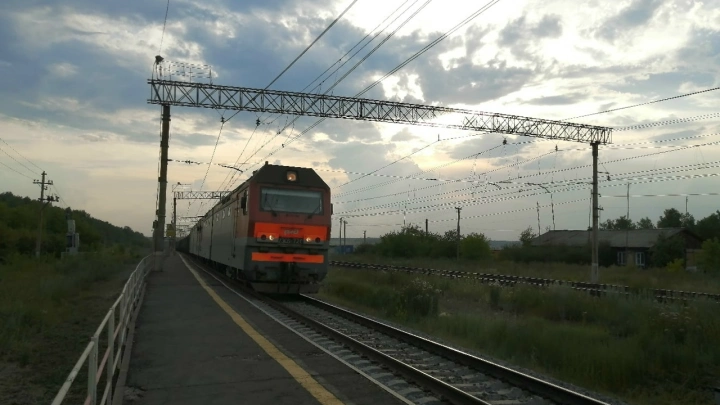 Одна выжила, другая нет: детей ударило током в вагоне в Саратове