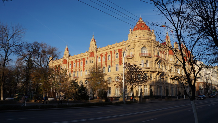Движение по Большой Садовой в Ростове хотят ограничить на новогодние праздники