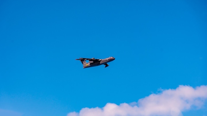 США снова жалуются на русских лётчиков? Теперь они напугали ледокол