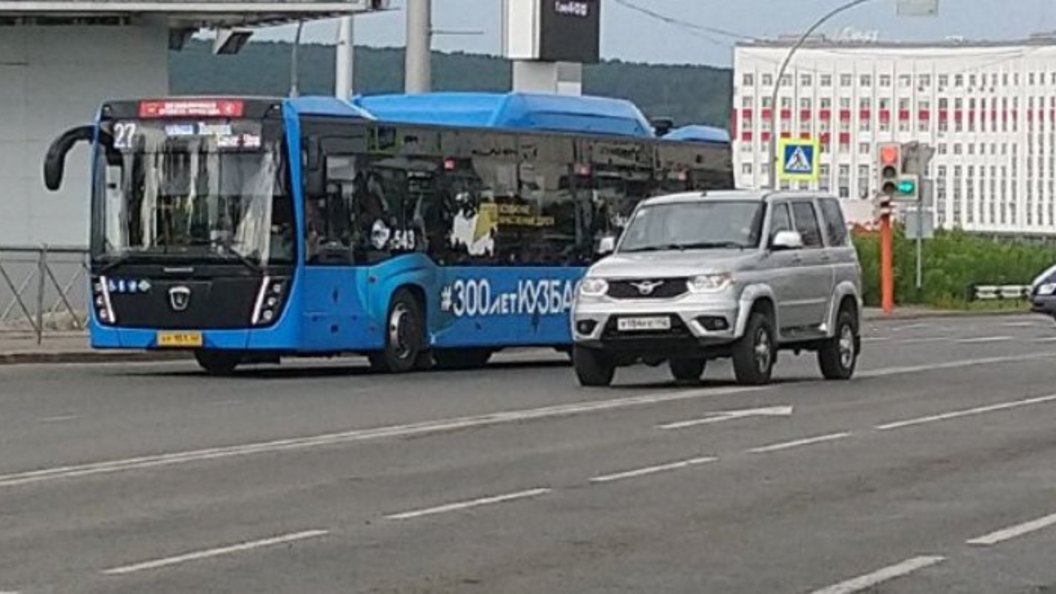 16 автобус кемерово. Автобусы Кемерово. Маршрутный автобус. Мелитополь общественный транспорт 2022. Маршрутки Кемерово.