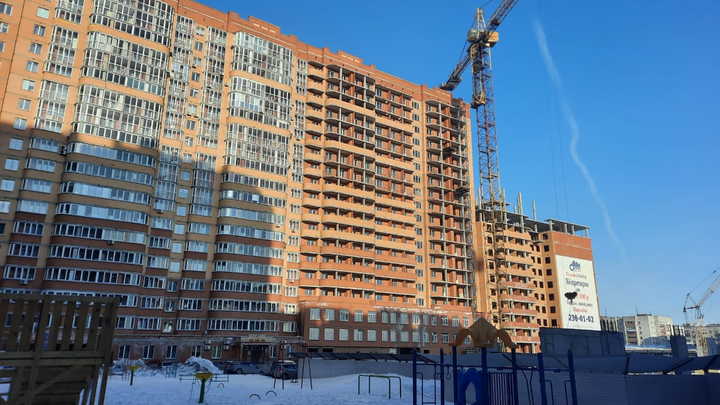 В Новосибирске продают участок с долгостроем за 404 миллиона рублей