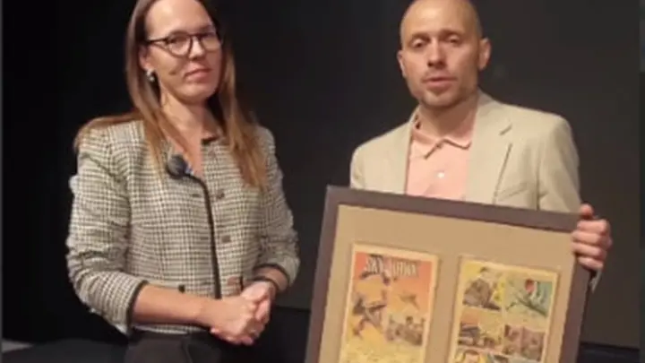 Новосибирск получил в дар уникальный американский комикс о лётчике Покрышкине