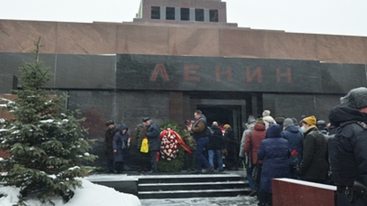 Полиция арестовала нетрезвого москвича: Пытался проникнуть в мавзолей Ленина