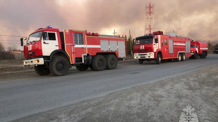 Названа главная версия пожара в свердловской Сосьве, где сгорели более 100 домов