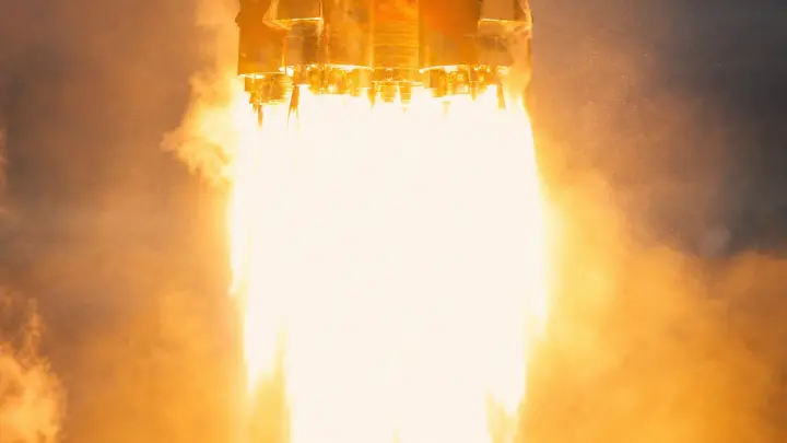 Русский фотограф снял старт ракеты Союз-2 из самого пекла под двигателями