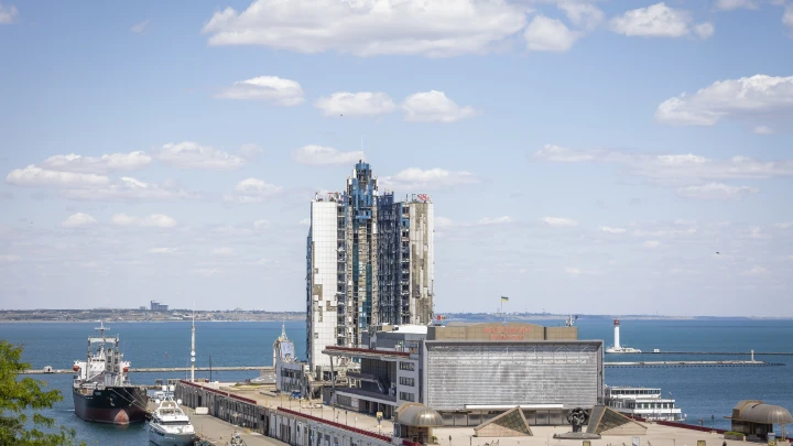 С сегодняшнего дня Одессой официально руководит гражданин России