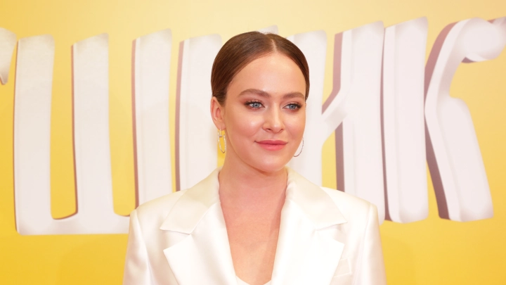 Домодедовский скандал с Тарасовой получил продолжение: актрису начали снимать с главных ролей, а соседи рассказали о её тайнах