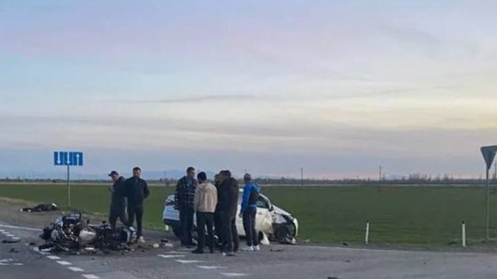 На Кубани водитель иномарки насмерть сбил мотоциклиста