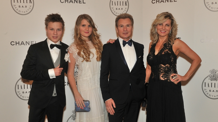 Жена Малинина назвала причину отъезда детей за границу: У нас любая учительница может…