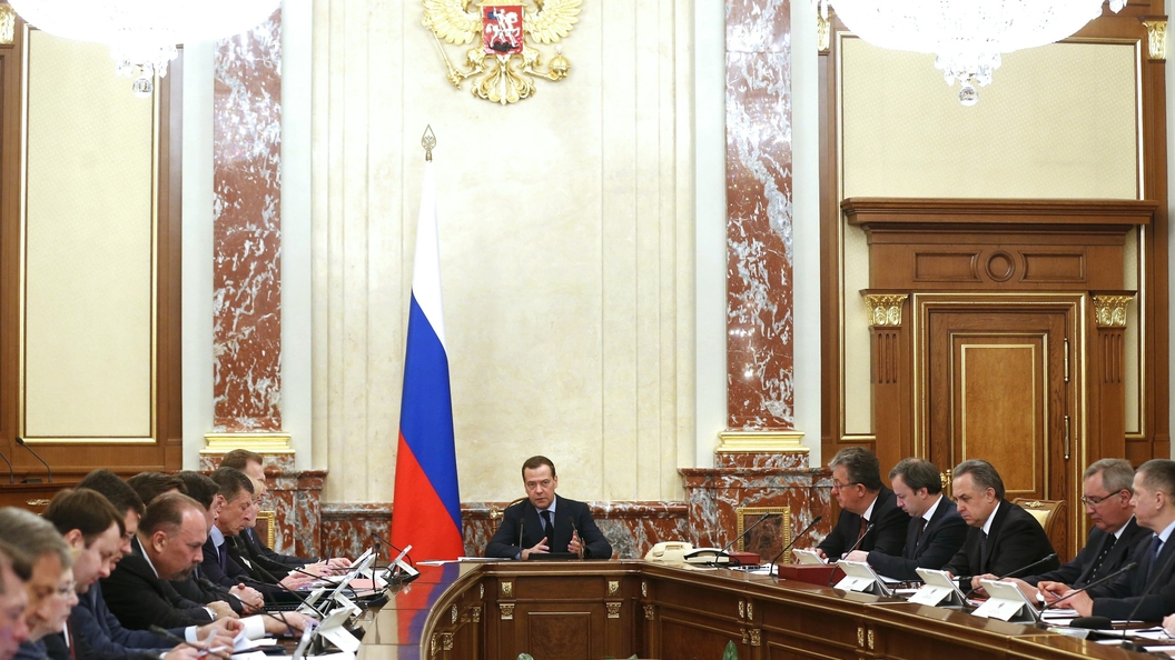 Источник заявил о новых отставках в правительстве и переделе министерств Источник заявил о новых отставках в правительстве и переделе министерств