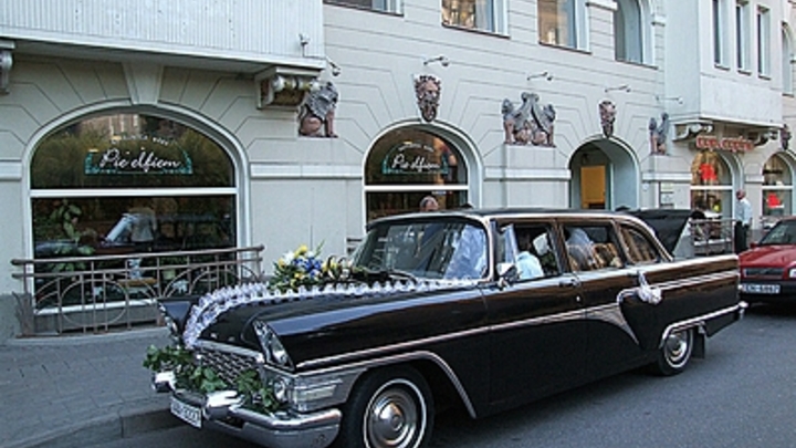 ГАЗ подал заявку в Роспатент на регистрацию товарных знаков Чайка и Волга-21