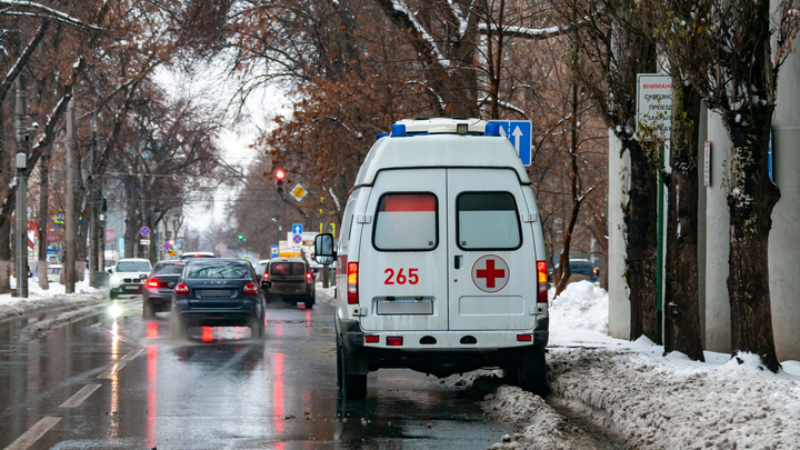 Фанатов Кишлака снова увезли на скорой с его концерта в Москве