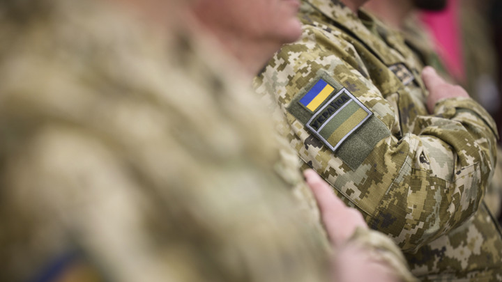 Украинские боевики в Херсоне пожаловались Зеленскому на действия командиров, отправляющих их форсиро