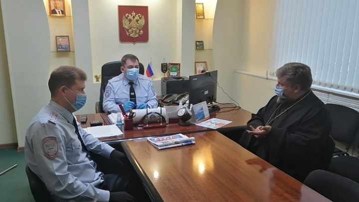 Курганские священники помогут сотрудникам ГИБДД