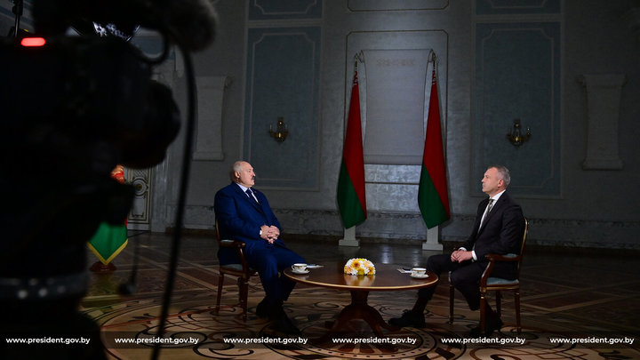 Лукашенко: Украина уже денацифицирована, осталось несколько оголтелых нациков