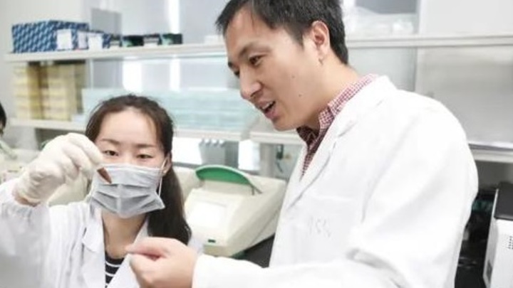 Первые в мире генномодифицированные дети живы — китайский генетик Хэ Цзянькуй
