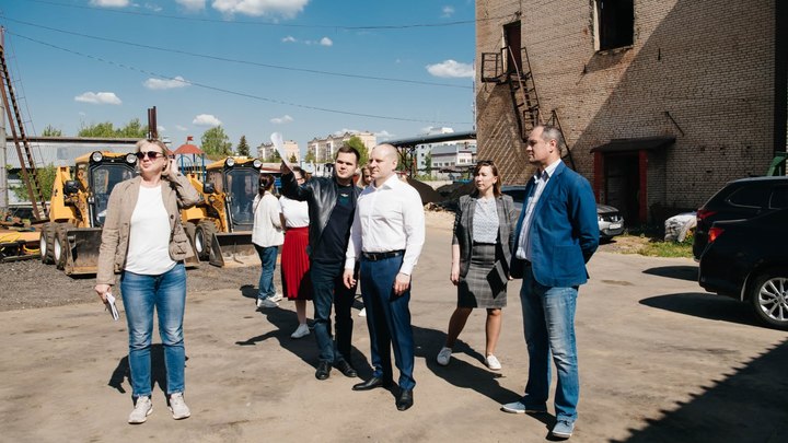 Максим Красноцветов приехал с проверкой к пушкинским коммунальщикам