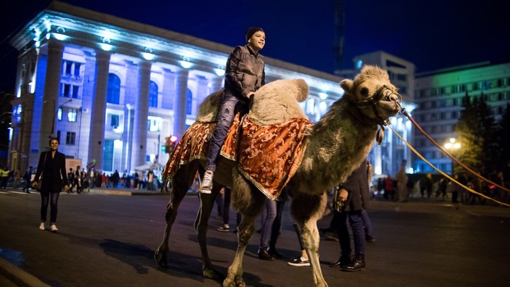 В День города перед салютом перекроют улицы и изменят движение транспорта