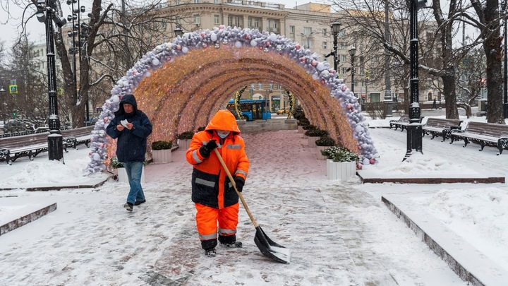 Снова в школу: Собянин распорядился о коронавирусных послаблениях в Москве