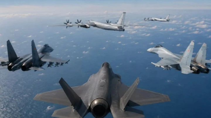 Sohu: в КНР высмеяли нелепую попытку «невидимки» F-35 подкрасться к Ту-95