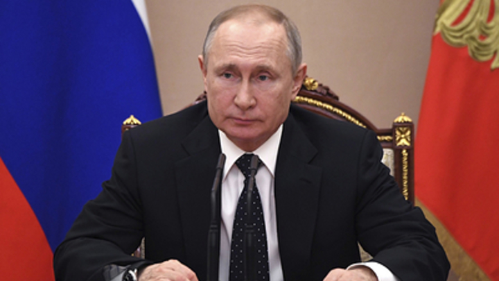 Путин сделал предупреждение о долгах по зарплате: Каждый должен понимать