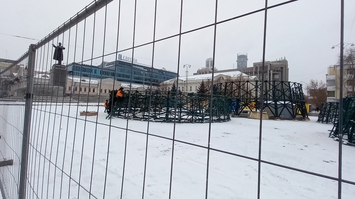 Депутат Гордумы Екатеринбурга предложил не включать памятник Ленину в реестр ОКН