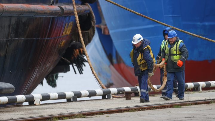 Губернатор Бочаров назвал имя нового русского атомного ледокола