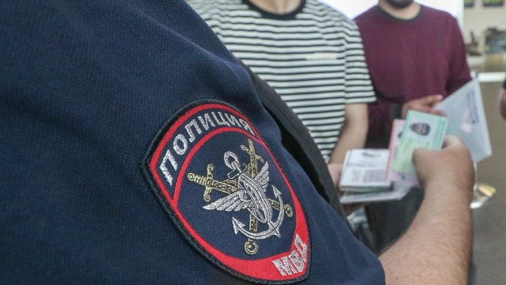 Mash: более 100 человек задержали на Савёловском рынке в Москве