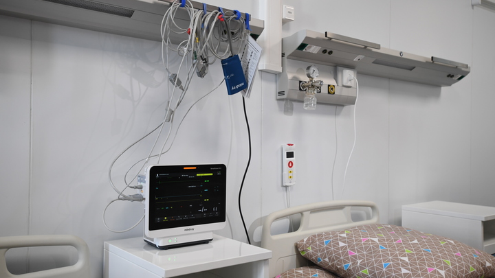 В Александровской больнице не хватает кислорода: не сравнить ни с какой другой волной
