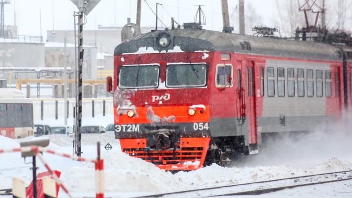 Проезд в пригородных электричках Петербурга подорожает с 1 января 2025 года
