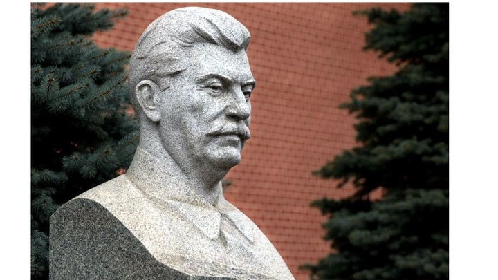 Бюст Сталина предложили установить в Новокузнецке, мэр поддержал идею