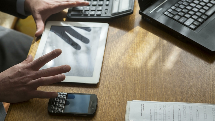 Житель Екатеринбурга потерял 40 тысяч рублей, кликнув на ссылку на популярном сайте знакомств