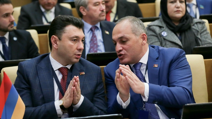 Эдуард Шармазанов обвинил Пашиняна в перекладывании ответственности на плечи Путина