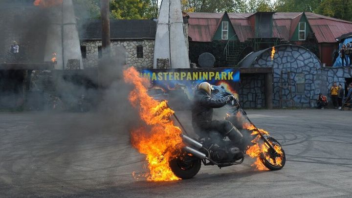 Трагические обстоятельства смерти каскадёра - Александр Захаренков ушёл из жизни молодым