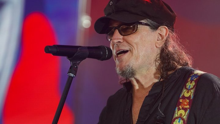 Однобокий папа. Двуличие понтифика выдал один жест