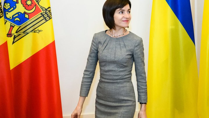 Жители Молдавии могут остаться без гражданства: Санду перешла на угрозы