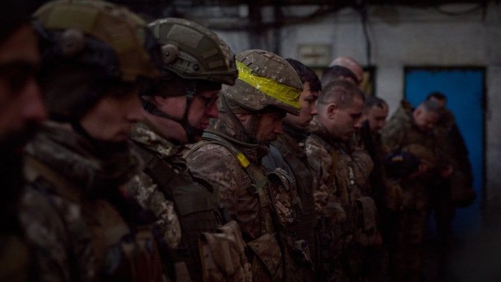 В Бахмуте находятся десятки тысяч боевиков ВСУ, оказывающих сопротивление — Пригожин