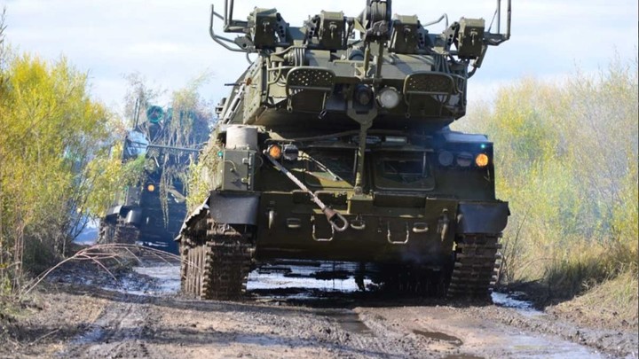 Украинский дезертир подобрался к русскому Буку. И сдался