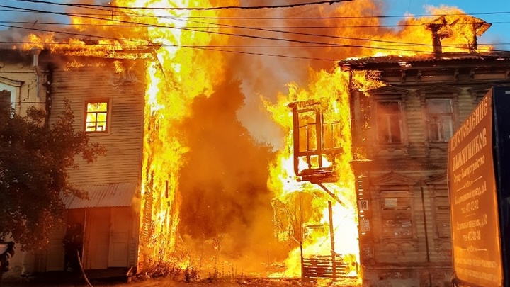 В Шахунье произошёл пожар: пострадали два маленьких ребёнка, погиб взрослый