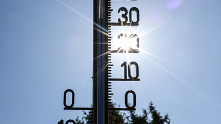 Дата мощной магнитной бури вызвала споры среди учёных. К чему готовиться?