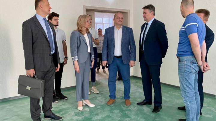 В Октябрьском районе Новосибирска достраивают детский сад повышенной вместимости