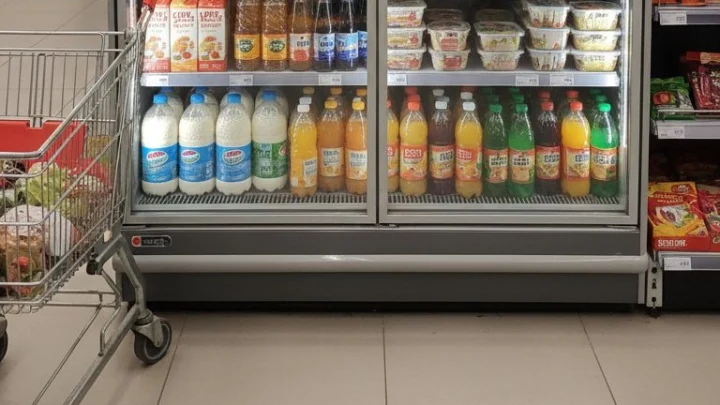 Покупательница спряталась в магазине на ночь и погибла в морозильнике