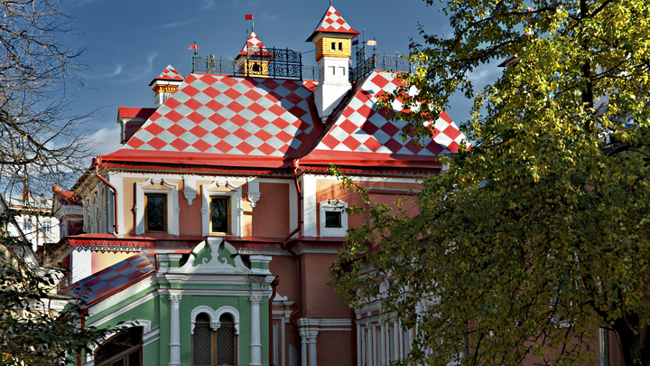 Старейший жилой дом Москвы отреставрируют: Во дворце Юсуповых проводят предварительные работы